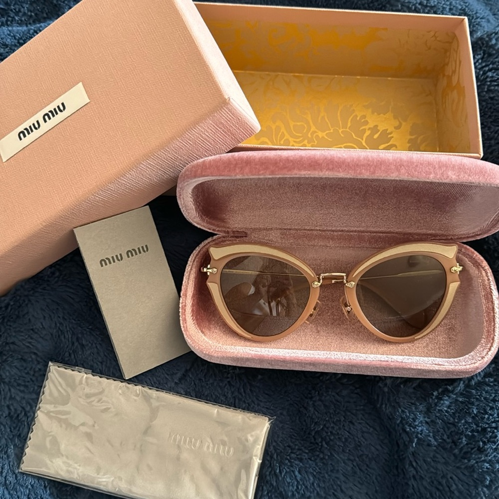 MIU MIU Women's SMU05S Light Havana Cat Eye Sunglasses pink/beige